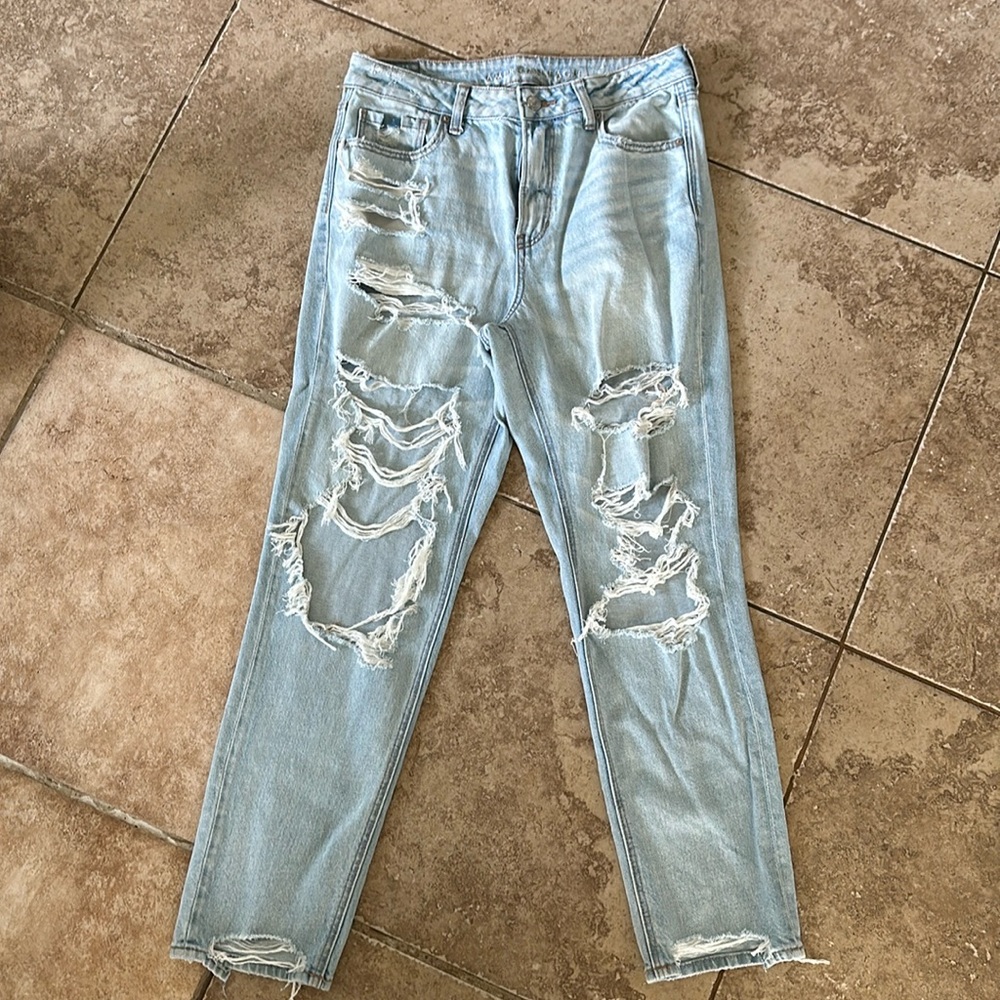 American Eagle Mom Jeans